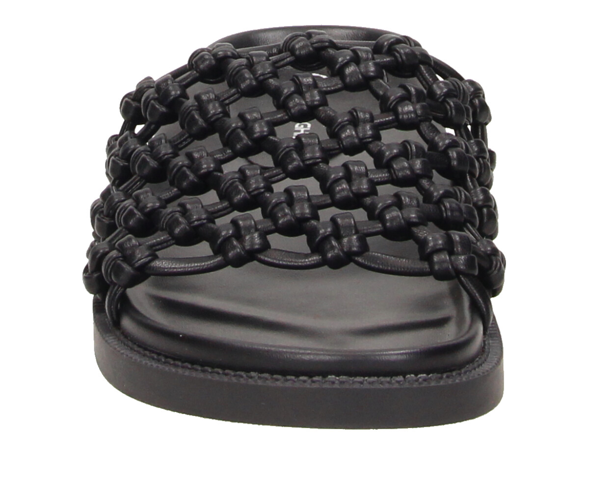 ქოში CLAUDIA GHIZZANI