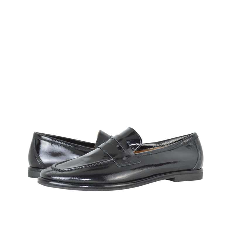 ლოფერი Molly Bessa