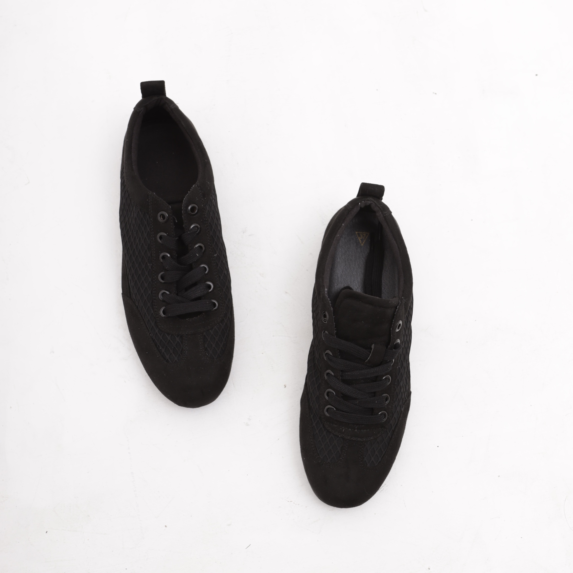 კედი CRICHIC