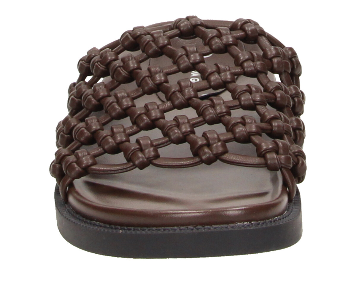 ქოში CLAUDIA GHIZZANI