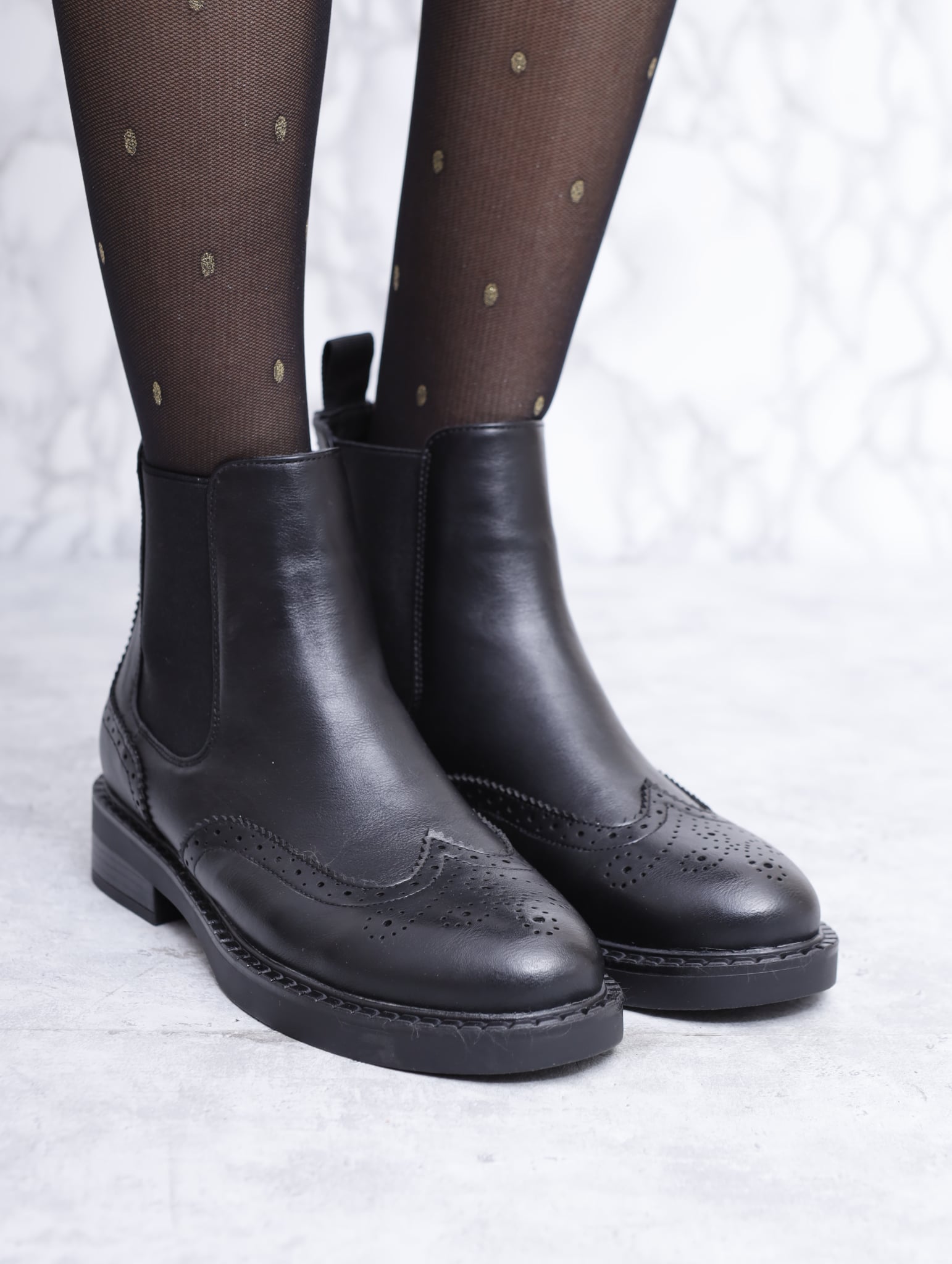 შუზი CRICHIC