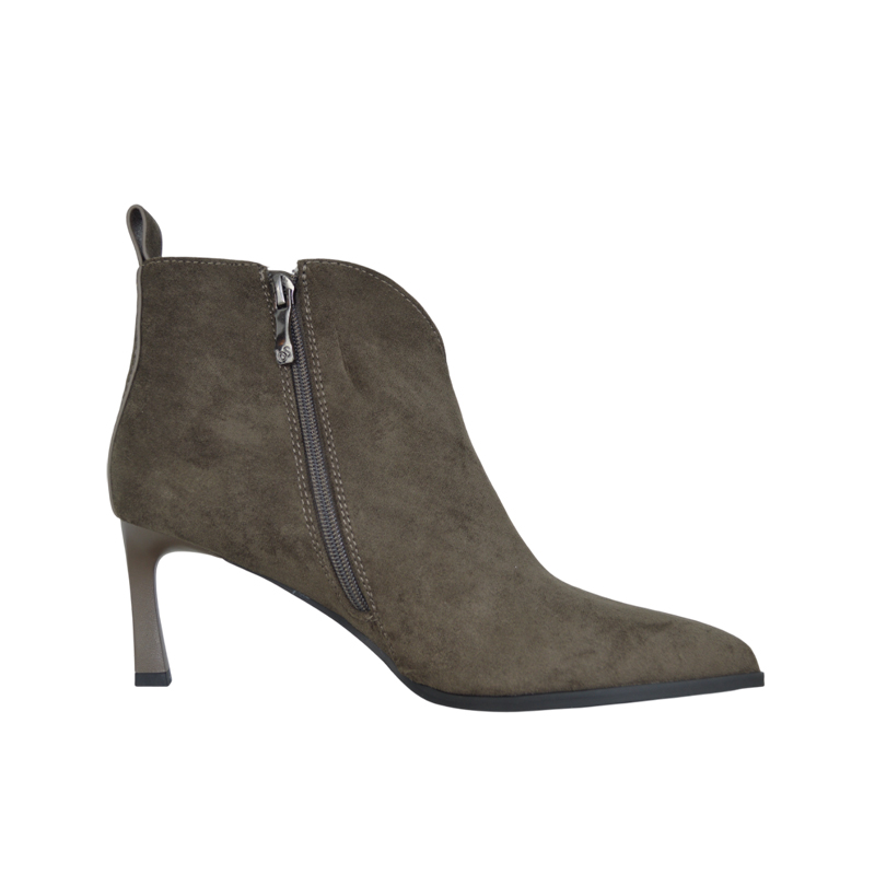 კლასიკური BETSY